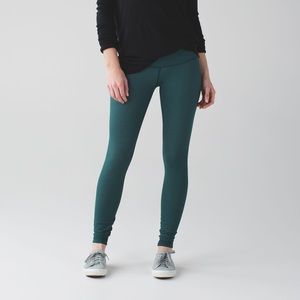 Lululemon Women’s Wunder Under High-Rise Pant 28”, size 10